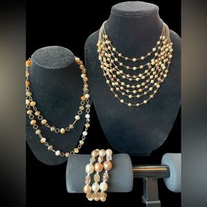 3 Piece Bundle Vintage Pearl & Beige Aurora Borealis Necklace/Bracelet (t15)